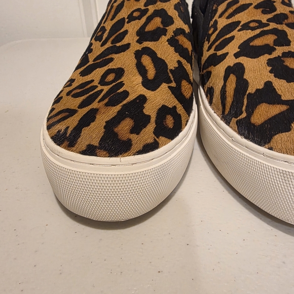 UGG Women's Cahlvan Leopard Print Sneaker Shoes - Picture 5 of 11